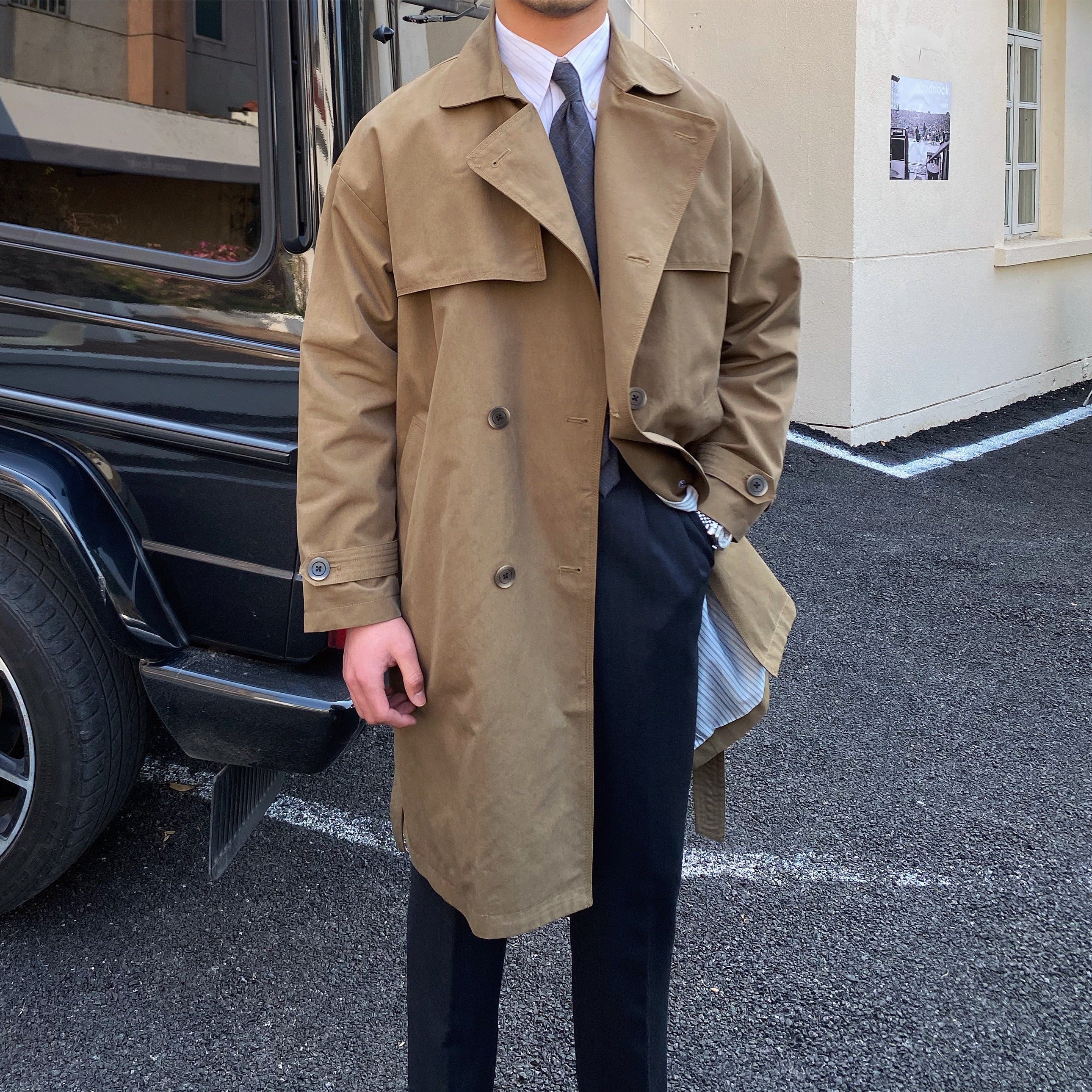 Stockholm Doppelreihiger Trenchcoat mit Gürtel