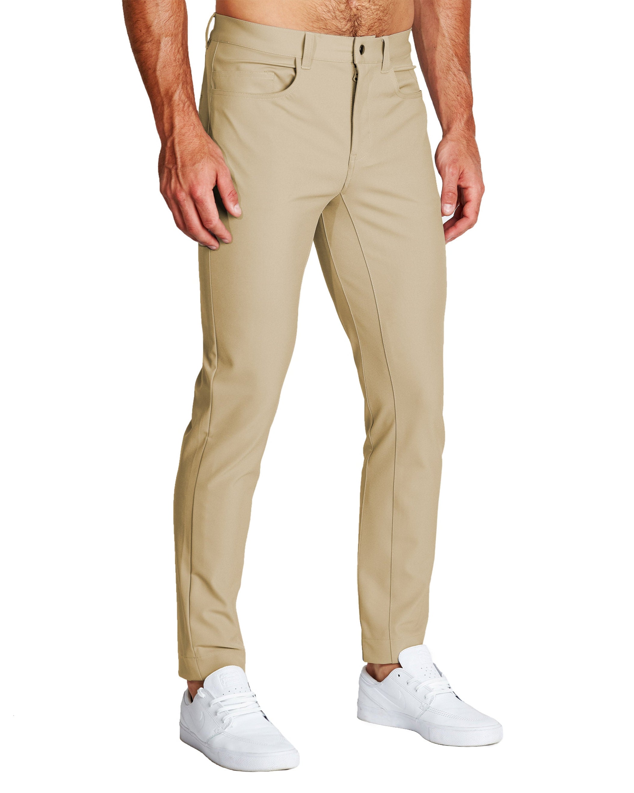 Athletisch geschnittene Stretch-Tech-Chino - Mittel Khaki