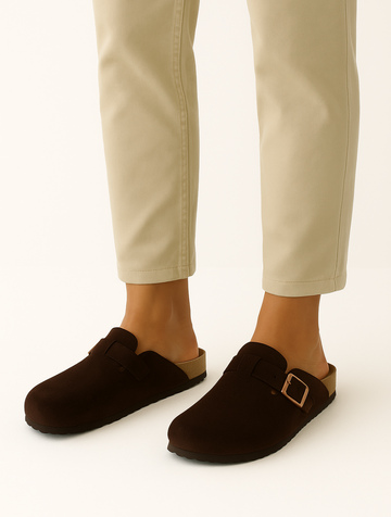Suede Clogs Brown for Men – Relaxed Old Money Style