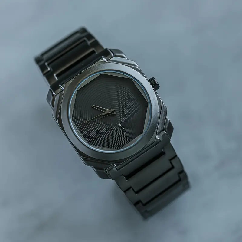 Meridian Stahl Uhr