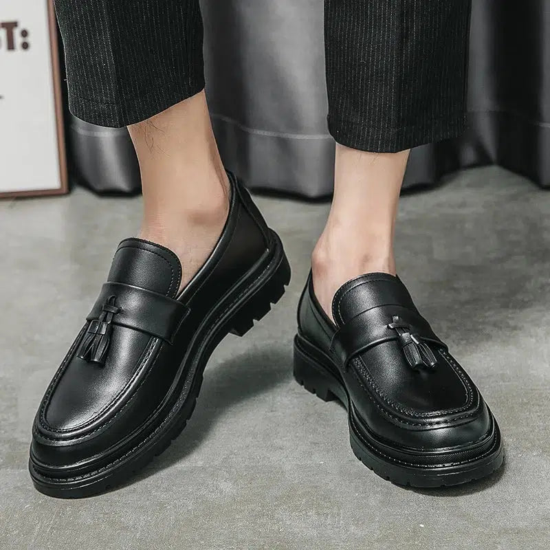 Schwarze Loafers