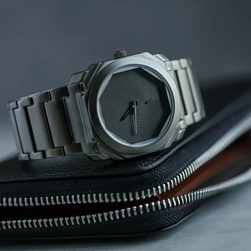 Meridian Stahl Uhr