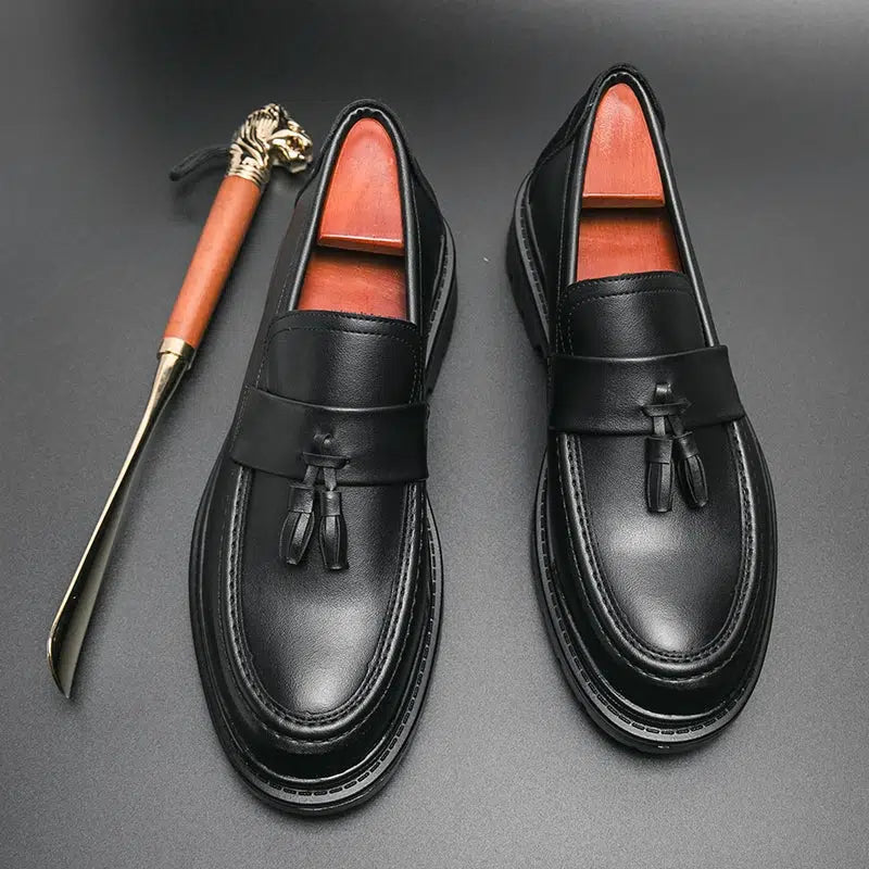 Schwarze Loafers