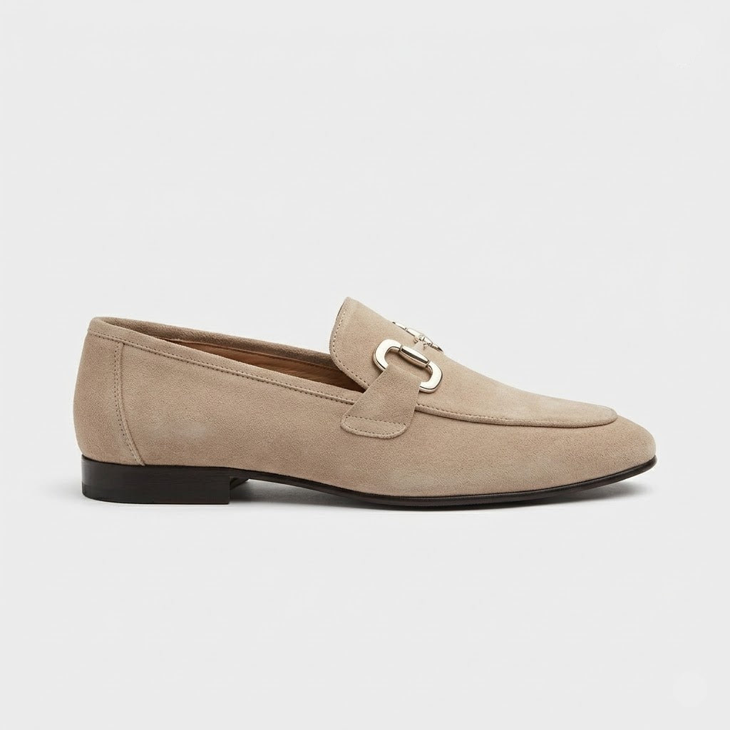 Herren-Slipper aus Wildleder mit Pferdebit-Detail