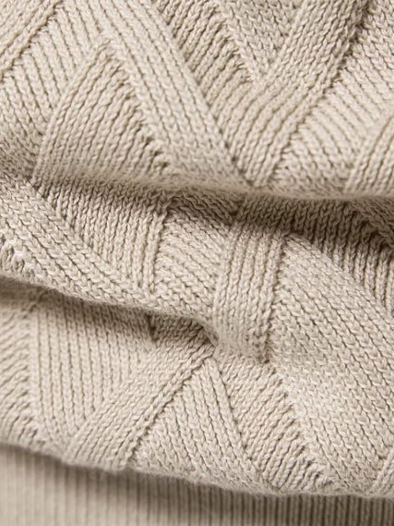 Minimalistischer Strickpullover - Fayymont Co