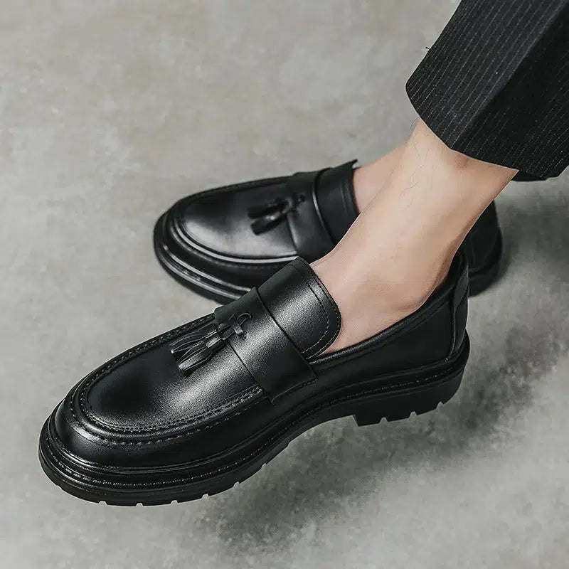 Schwarze Loafers