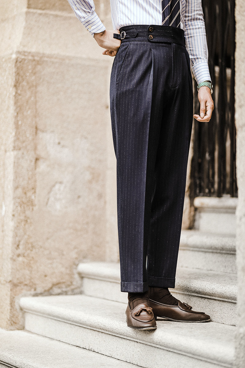 Kensington Plissierte Nadelstreifenhose