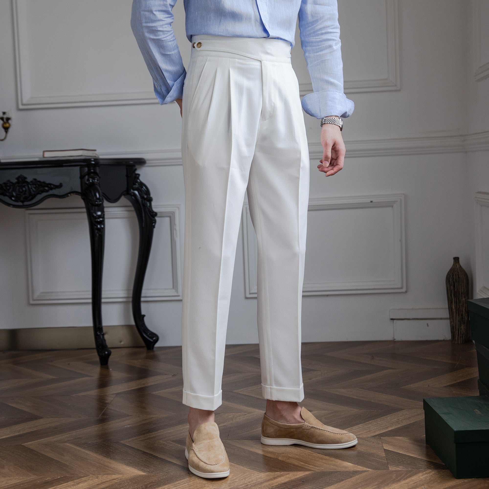 Moneglia Gerade Passform Faltenhose
