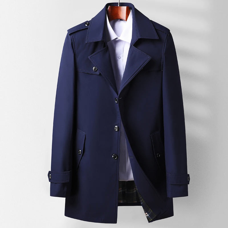 Moderner klassischer Herren-Trenchcoat